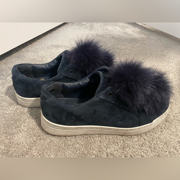 Sam Edelman Leather Sneaker with Faux Fur Pompoms Blue Suede Size 8 - Picture 3 of 8
